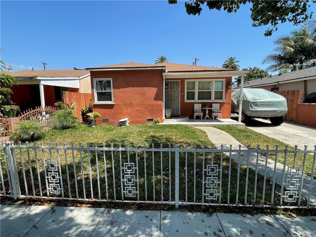 Foto principal - 5860 Falcon Ave