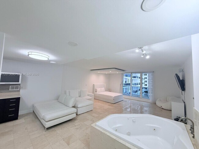 Foto del edificio - 2301 Collins Ave