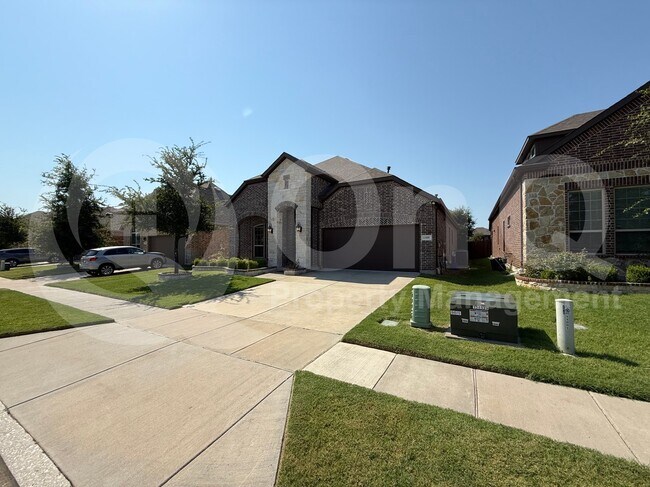 Foto del edificio - 11001 Brownwood Pl