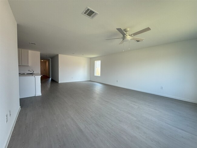 Building Photo - 10268 Prairie Dunes Ln