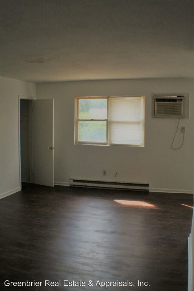 Building Photo - 9642 Sherwood Pl