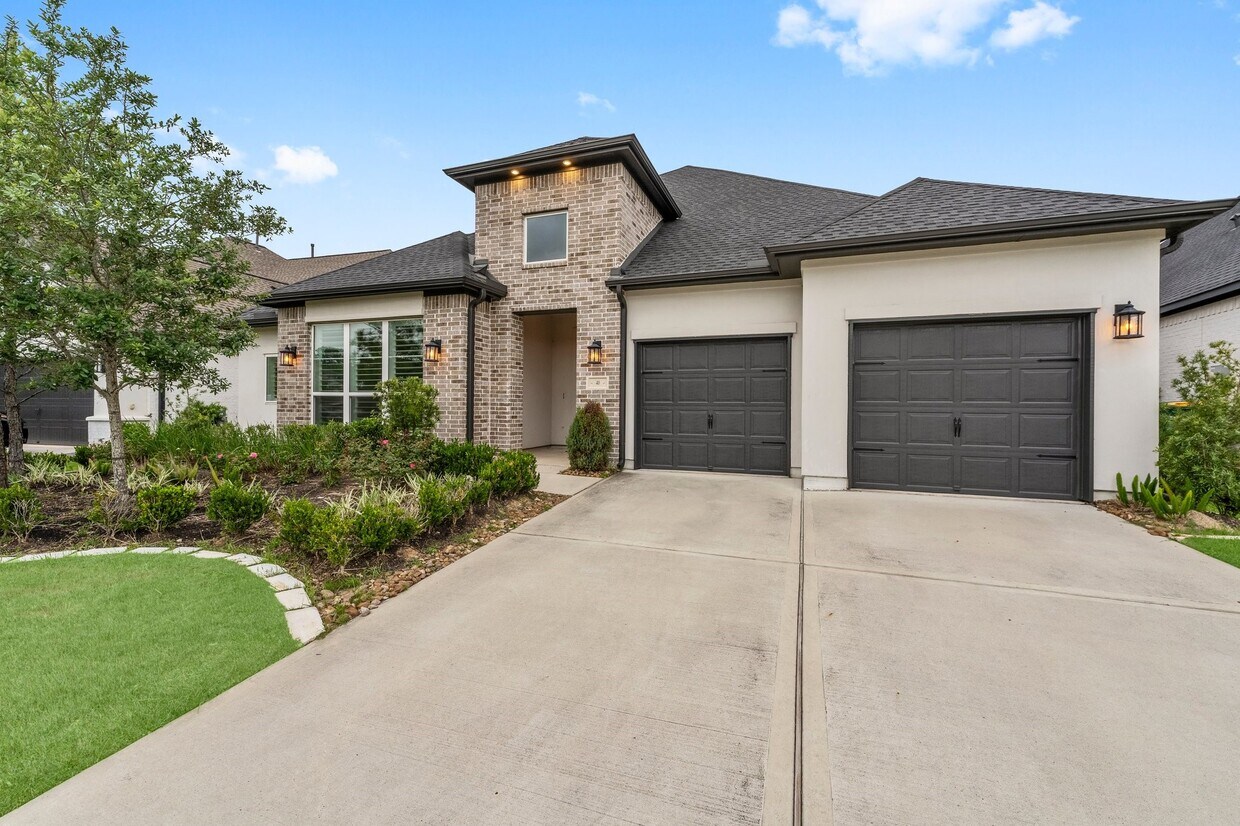 Foto principal - 40 Venetia Grove Dr