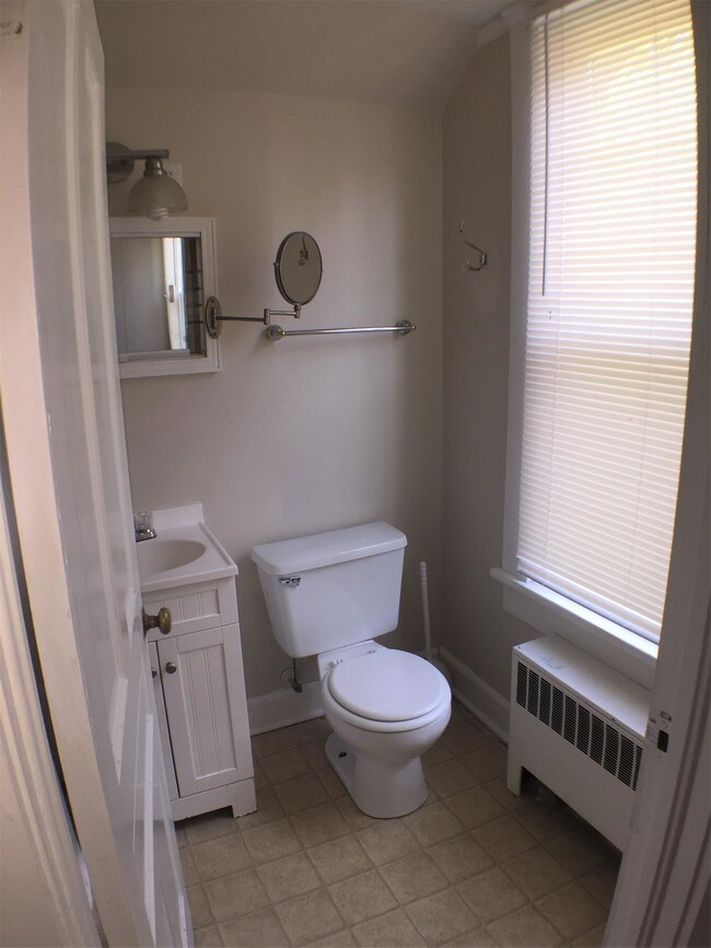 Foto del edificio - 1407 Clover St NW