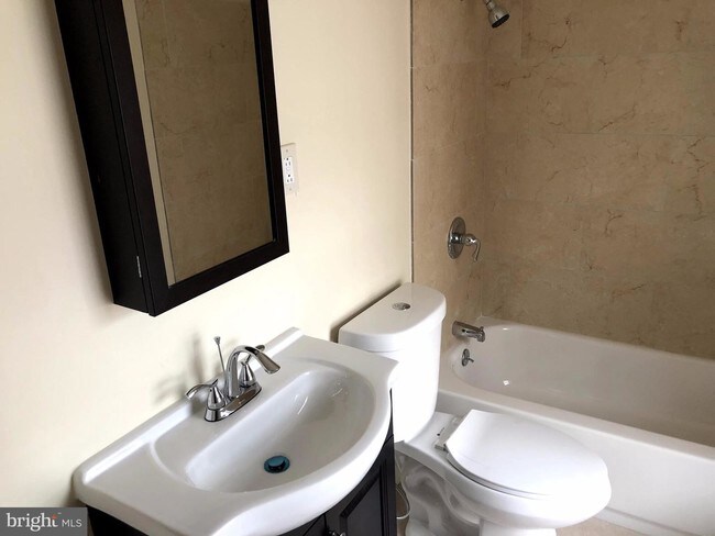 Foto del edificio - 314 N 39th St