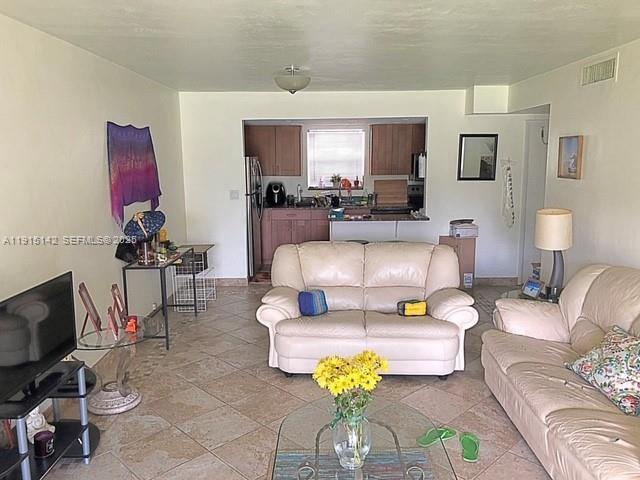 Foto del edificio - 7580 SW 82nd St