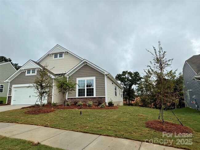 Foto del edificio - 6406 Fairfax Ct