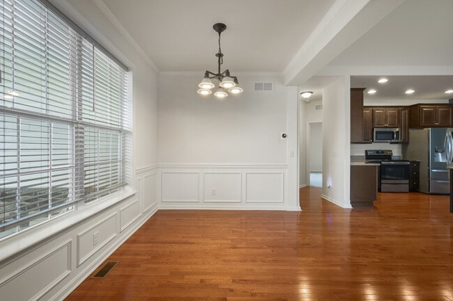 Foto del edificio - 307 Farmhouse Trail