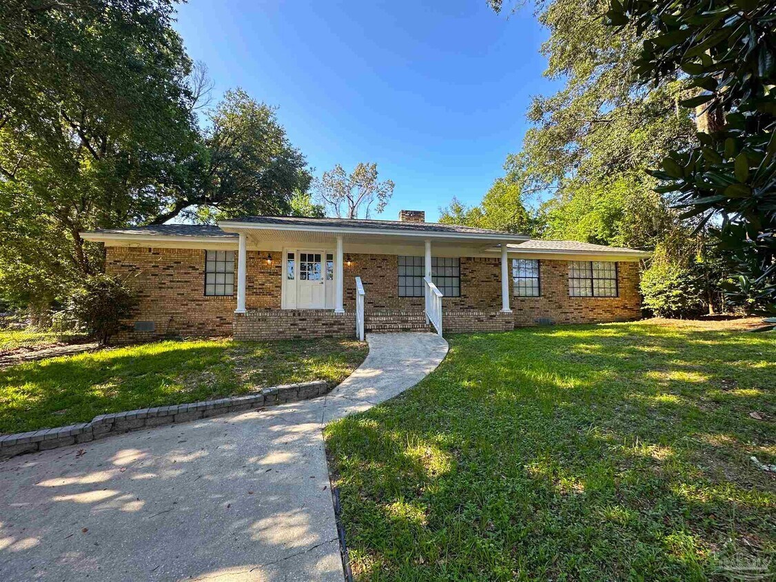 Primary Photo - 6519 Park Ave
