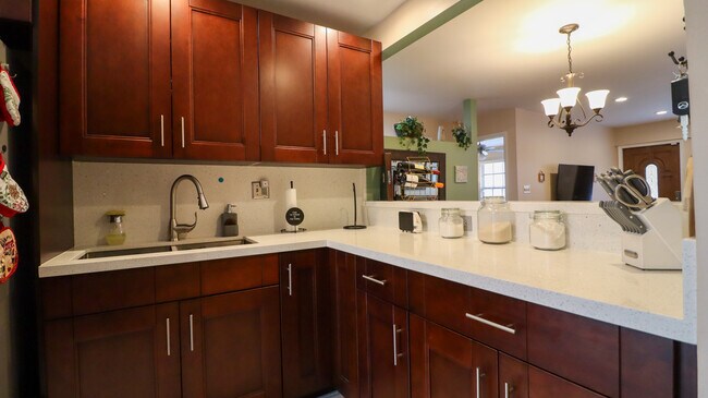 Foto del edificio - 2321 Plum Ct