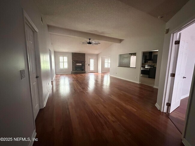 Building Photo - 10373 Birchfield Dr