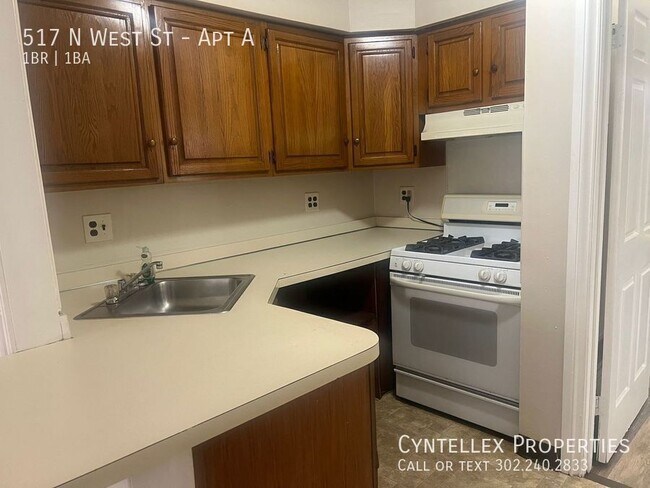 Foto del edificio - 517 N West St