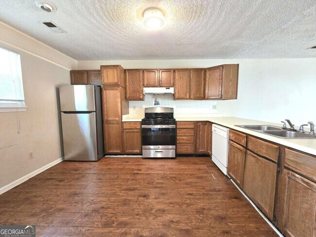 Building Photo - 227 Quail Run