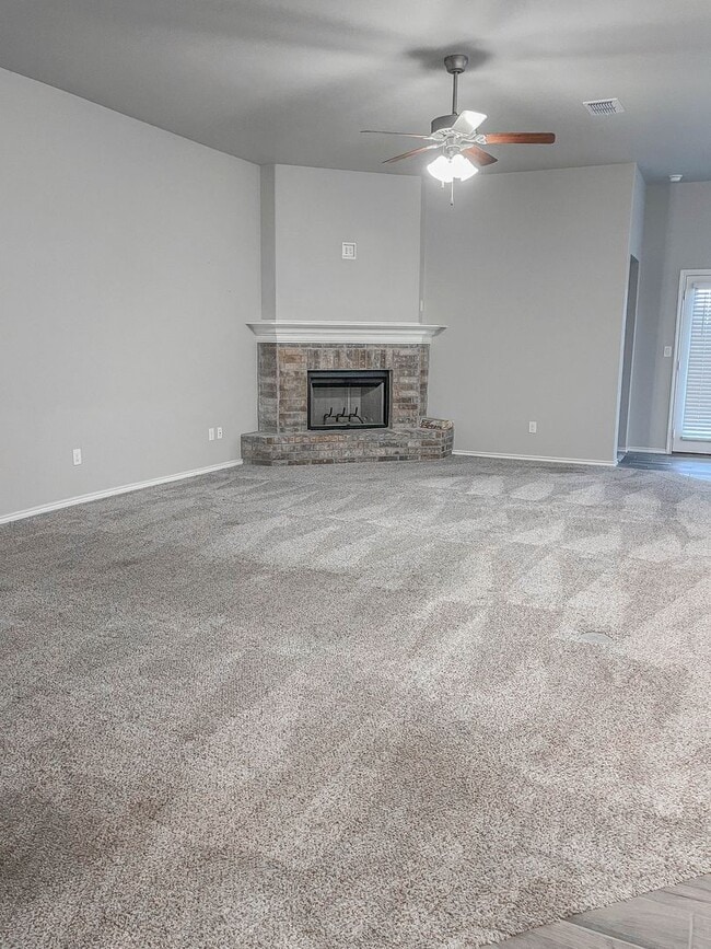 Foto del edificio - 4 Bed 2.5 Bath Cooper ISD