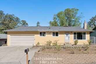 Building Photo - 1440 Columbia Ave