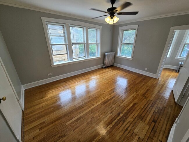 Foto del edificio - 4831 N Springfield Ave