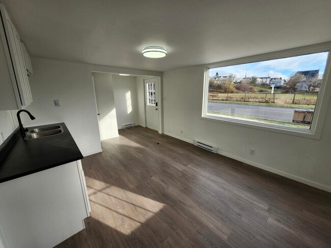 Photo du bâtiment - 9-9 Courtenay Ave