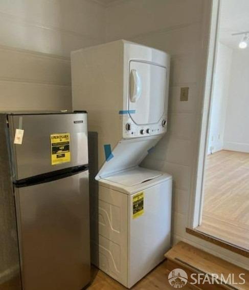 Building Photo - 300 Taraval St