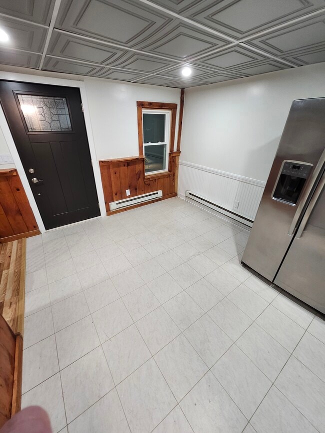 Building Photo - 44 Nashua St