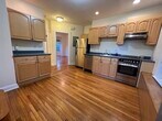 Primary Photo - 61 Walnut St