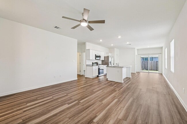 Foto del edificio - 191 Light Timber Rd