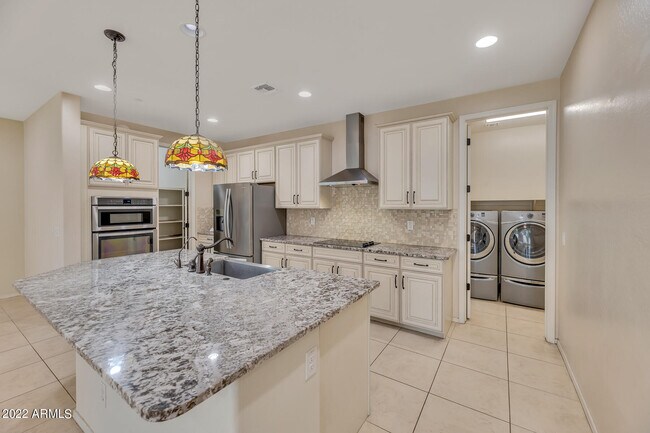 Foto del edificio - 4625 E Beck Ln