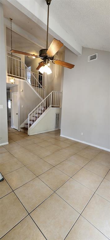 Foto del edificio - 15902 Oak Mountain Dr