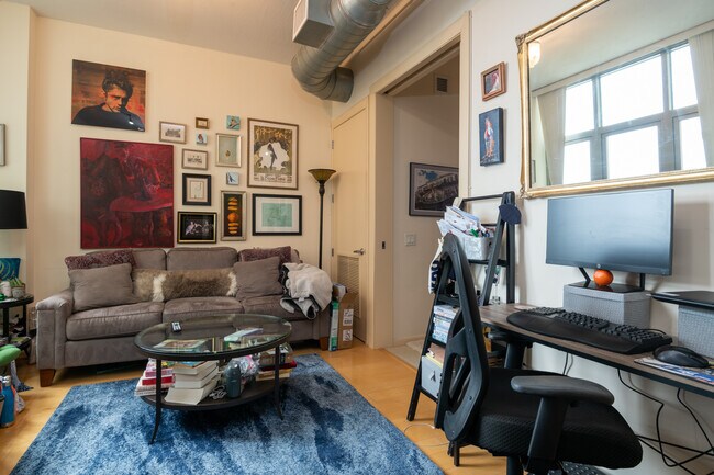 Foto del edificio - 811 4th St NW