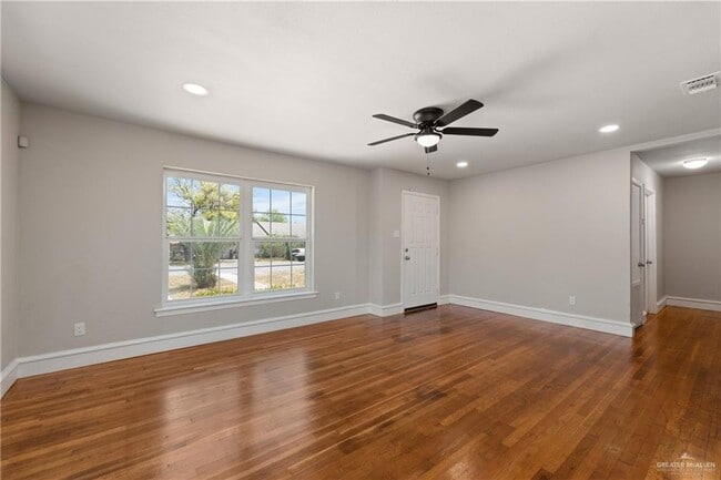 Building Photo - 1305 Quince Ave