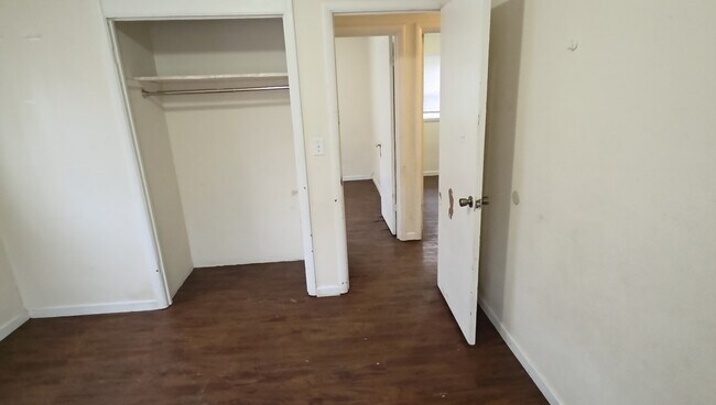 Foto del edificio - 316 E Lynda Dr