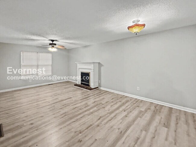 Foto del edificio - 1104 Oak Creek Trail