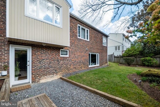 Foto del edificio - 4614 ROXBURY Dr