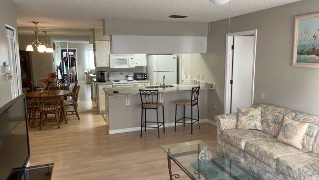 Building Photo - Furnished Annual Rental
