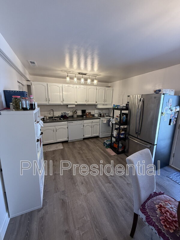 Foto del edificio - 10112 Purcell Rd