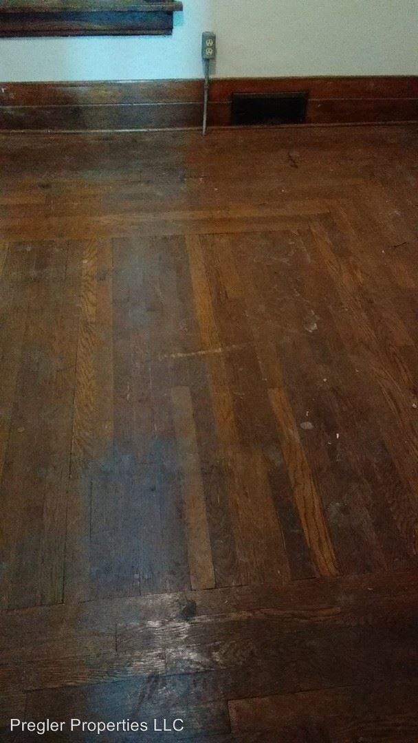 Building Photo - 3 br, 1.5 bath House - 216 E Mullan