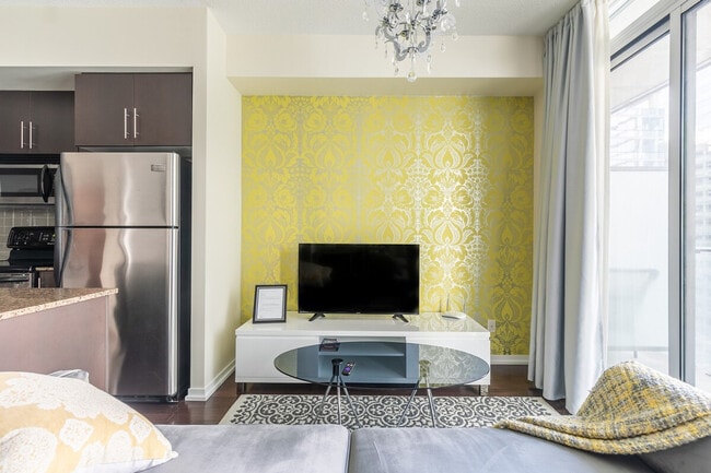 Building Photo - 14 York St