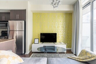 Building Photo - 14 York St