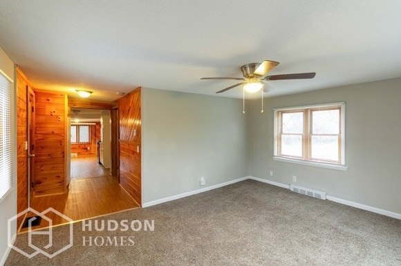 Building Photo - 401 Capen Rd