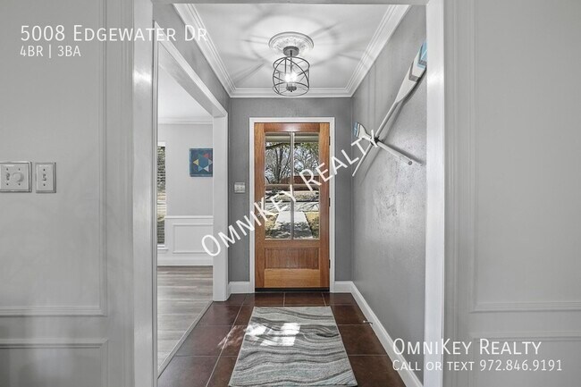 Foto del edificio - 5008 Edgewater Dr