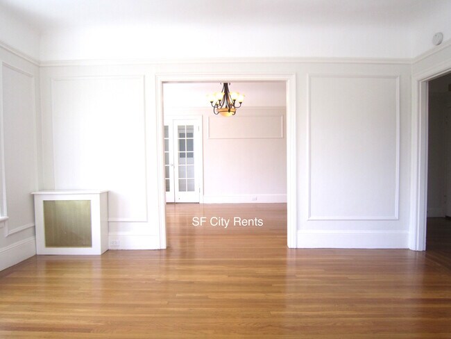 Foto del edificio - Marina: Renovated Corner Condo w/ Formal D...