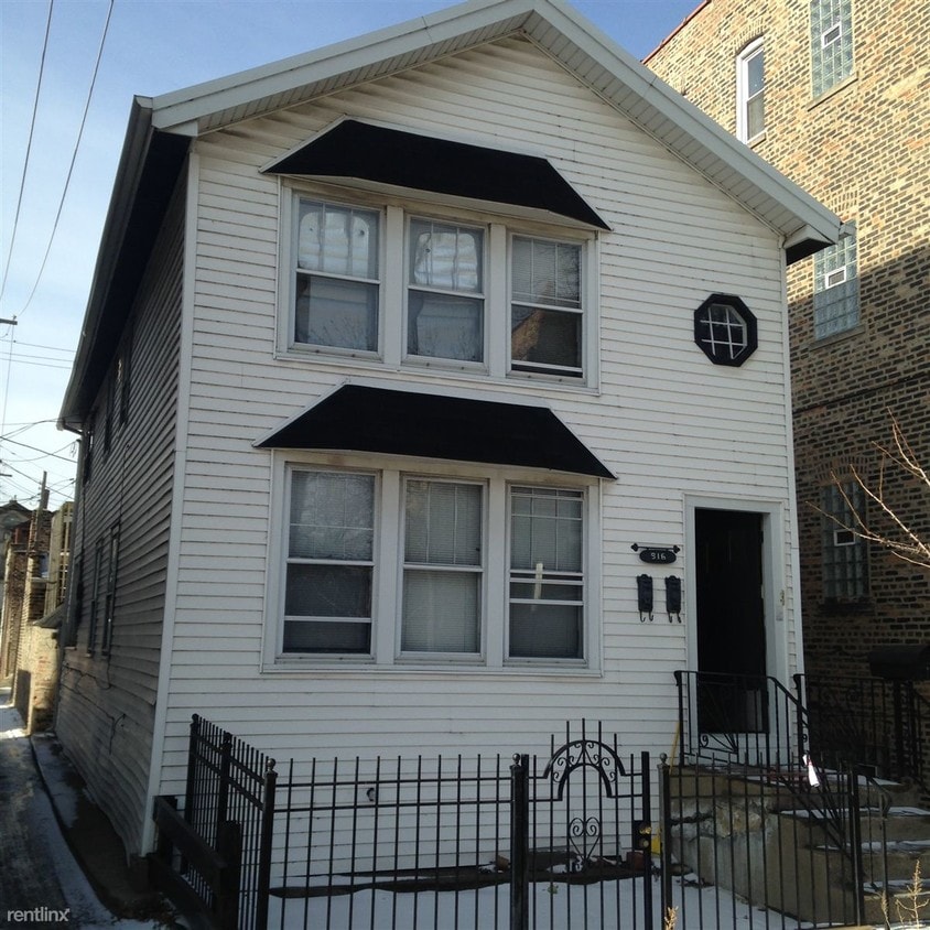 Primary Photo - 3 br, 1 bath Apartment - 916 S Miller St # 1