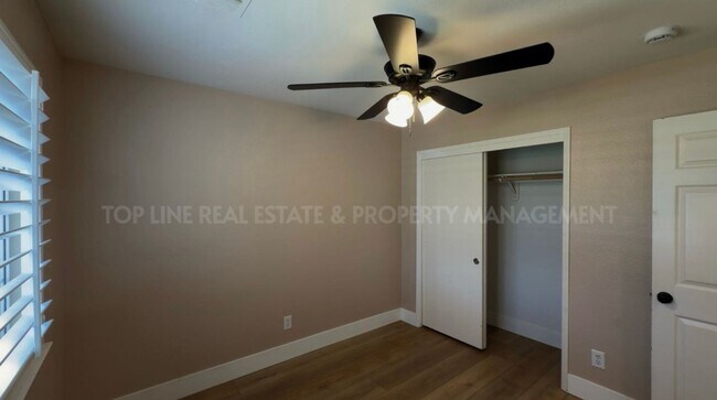 Foto del edificio - Home Sweet Home in NorthWest Hanford!  Available Now!