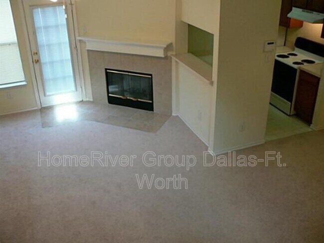 Building Photo - 4909 Las Lomas Dr