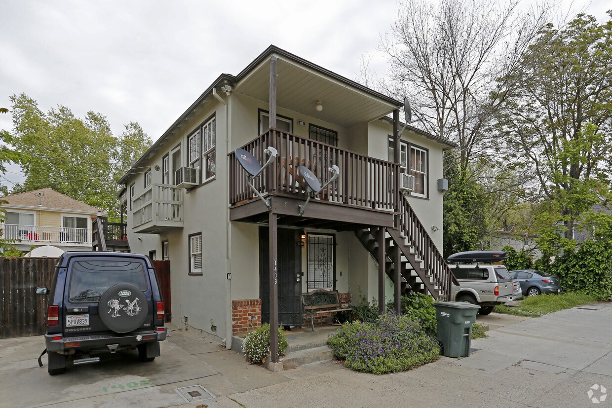 Foto del edificio - 1409-1413 Democracy Aly