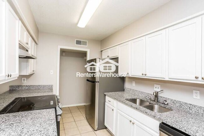 Foto del edificio - Renovated East Memphis Home MOVE IN READY!