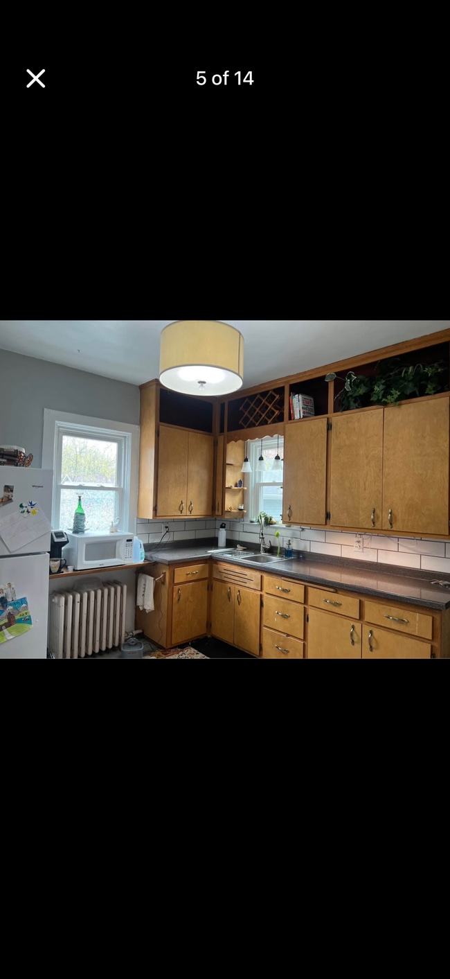 Building Photo - 1106 Lawe St