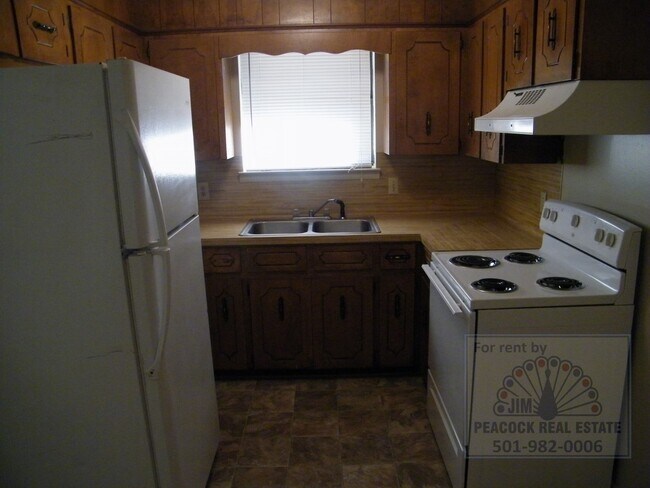 Building Photo - 309 Bellevue Cir