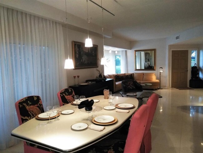 Foto del edificio - 3101 Harbor Dr