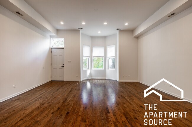 Foto del edificio - 2112 N Campbell Ave