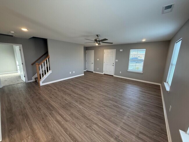 Foto del edificio - 8057 Driftwood Lp