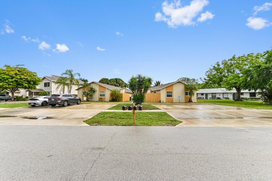 Photo - 12467 Westhampton Circle Unit
